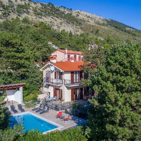 Amazing In With Kitchen *