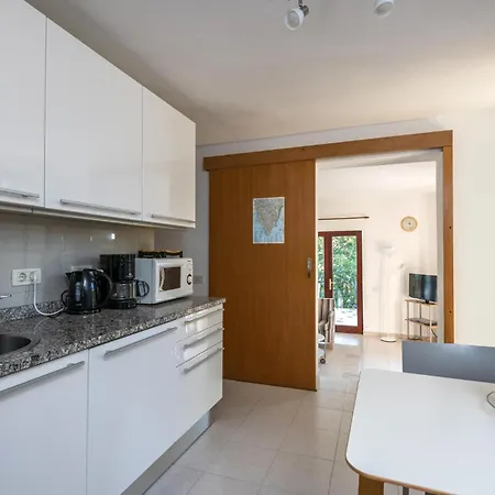Amazing In With Kitchen Holiday home *