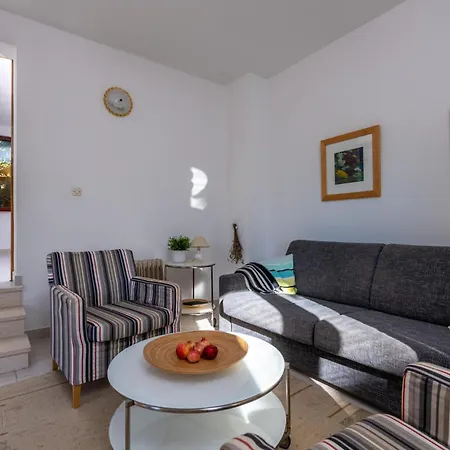 Сasa de vacaciones Pet Friendly In Plomin