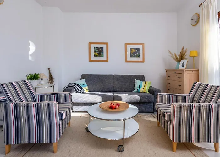 Σπίτι διακοπών Amazing In With Kitchen Plomin