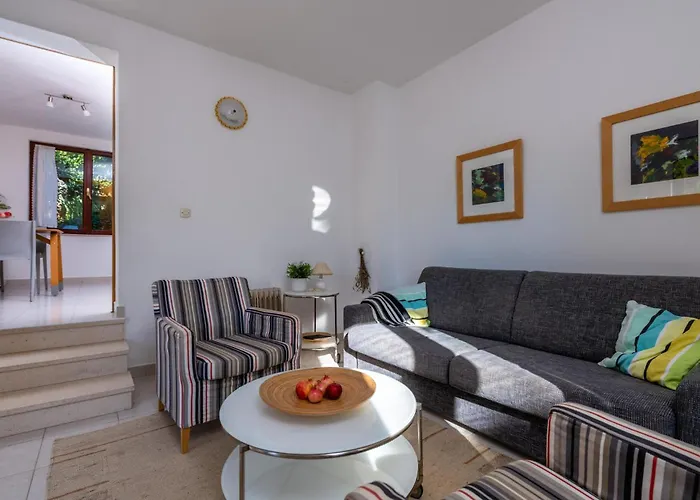 Σπίτι διακοπών Amazing In With Kitchen Plomin